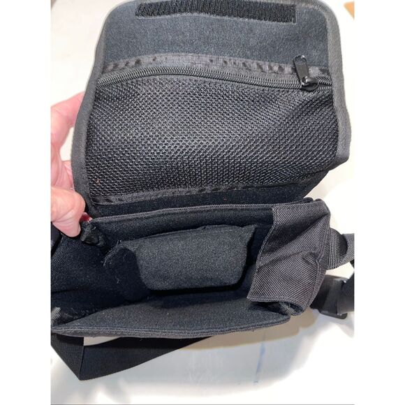 Polaroid Originals Box Camera Bag, Black (6056) - Picture 4 of 7